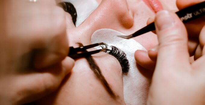 How To Start A Eyelash Business